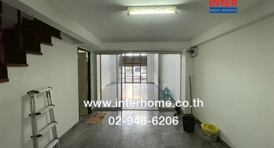For rent and for sale 1 bed retail Space in Bang Khae, Bangkok
