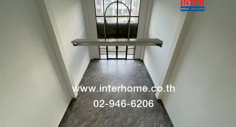 For rent and for sale 1 bed retail Space in Bang Khae, Bangkok