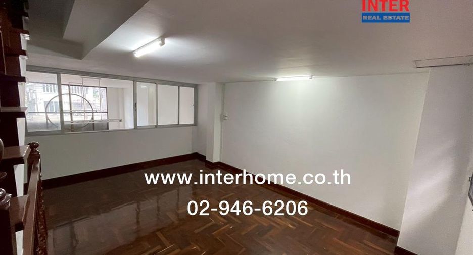 For rent and for sale 1 bed retail Space in Bang Khae, Bangkok