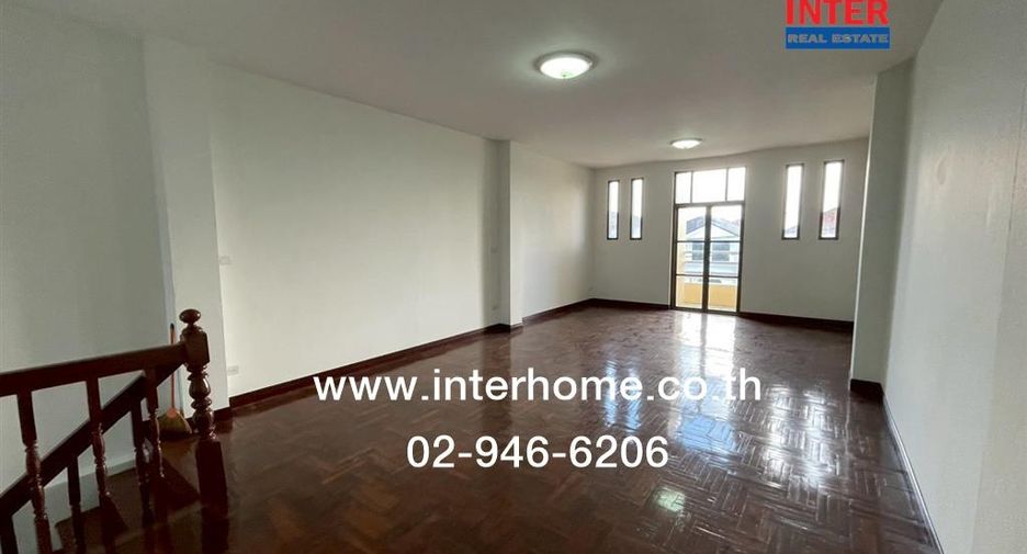 For rent and for sale 1 bed retail Space in Bang Khae, Bangkok