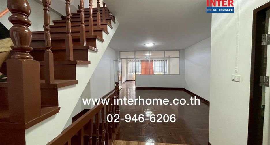 For rent and for sale 1 bed retail Space in Bang Khae, Bangkok