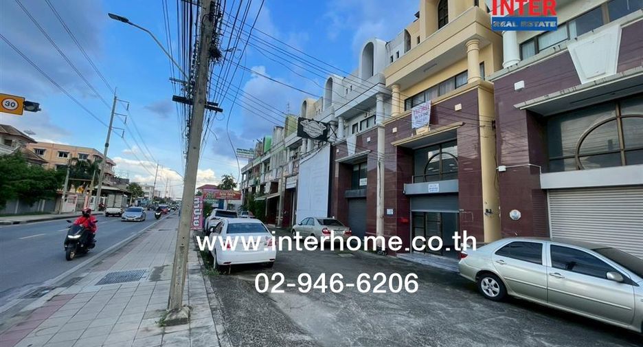 For rent and for sale 1 bed retail Space in Bang Khae, Bangkok