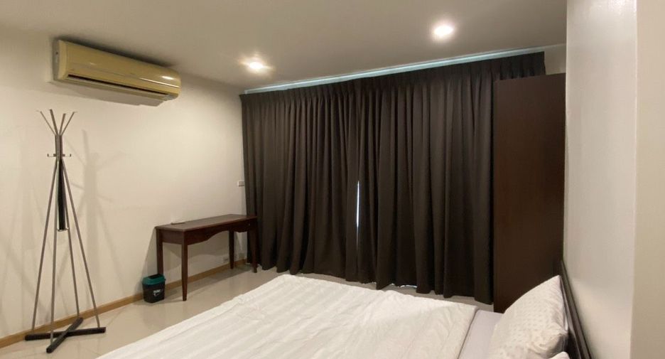 For sale 2 bedrooms condo in Bang Rak, Bangkok