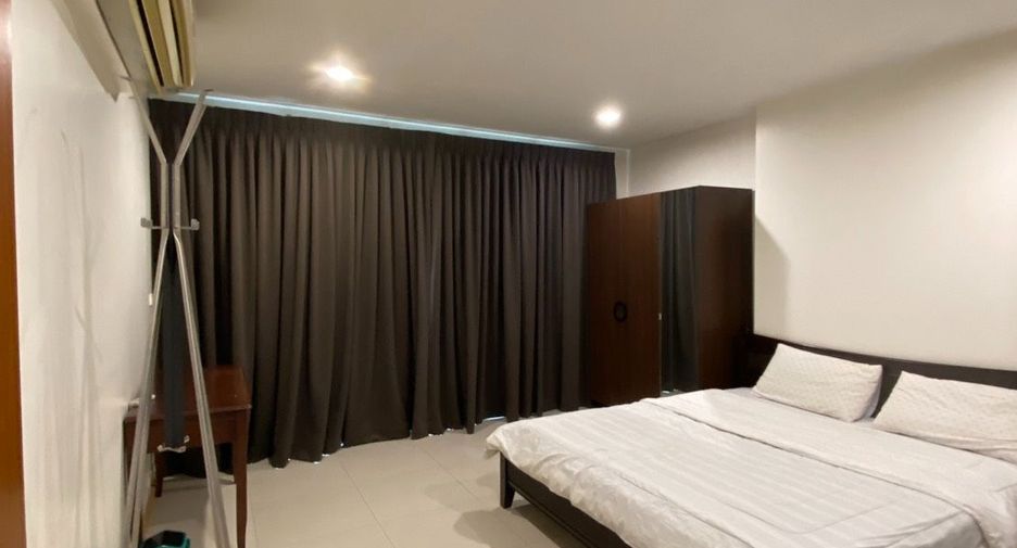 For sale 2 bedrooms condo in Bang Rak, Bangkok