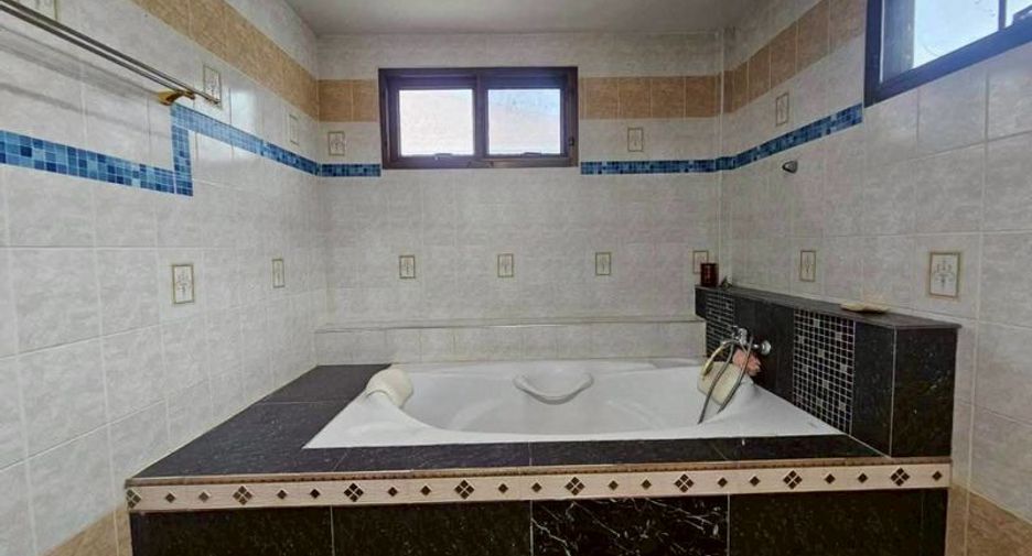 ขาย 4 ห้องนอน บ้านเดี่ยว ใน จอมเทียน, พัทยา