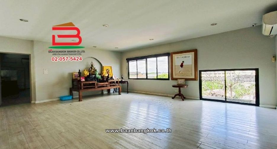 For sale office in Lat Krabang, Bangkok