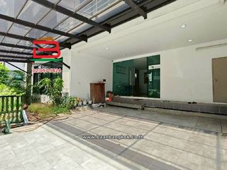 À vendre bureau à Lat Krabang, Bangkok