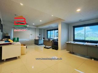 À vendre bureau à Lat Krabang, Bangkok