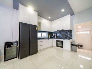 Villa zum Kauf mit 5 Zimmer in Pratumnak, Pattaya