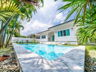 Villa zum Kauf mit 5 Zimmer in Pratumnak, Pattaya
