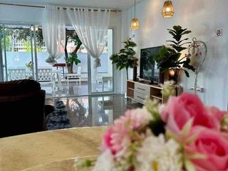 Villa zur Miete mit 5 Zimmer in Bang Lamung, Chonburi