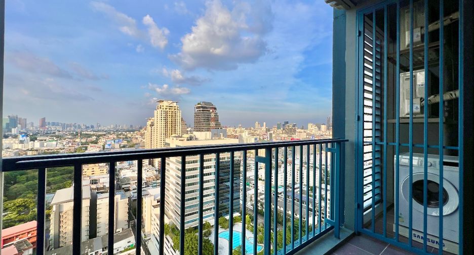 For sale 1 bed condo in Ratchathewi, Bangkok