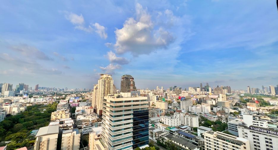 For sale 1 bed condo in Ratchathewi, Bangkok