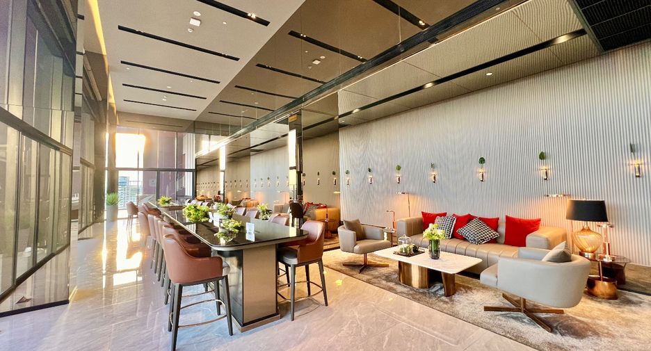 For sale 1 bed condo in Khlong Toei, Bangkok