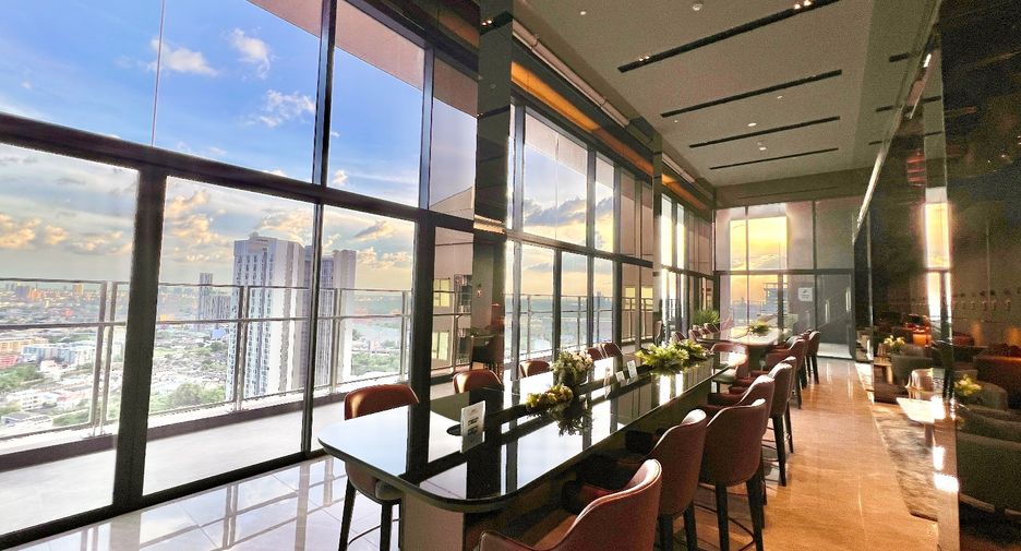 For sale 1 bed condo in Khlong Toei, Bangkok