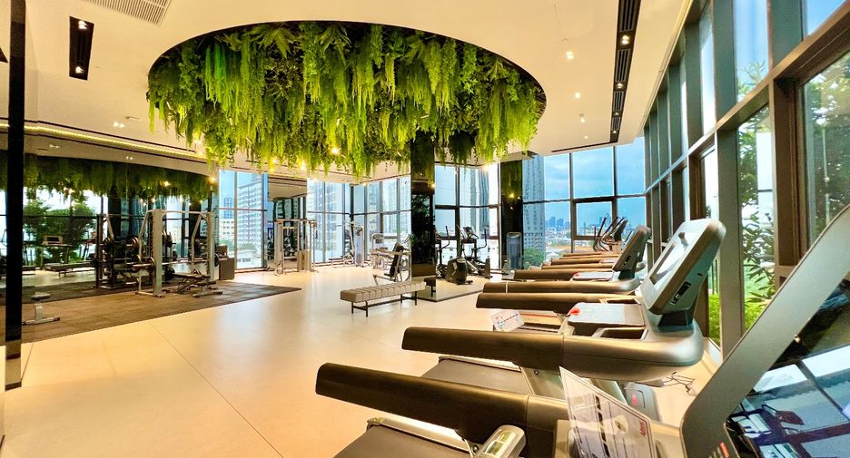 For sale 1 bed condo in Khlong Toei, Bangkok
