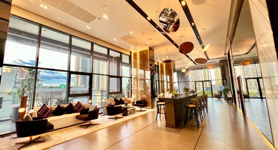 For sale 1 bed condo in Khlong Toei, Bangkok