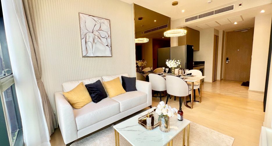 For sale 2 bedrooms condo in Huai Khwang, Bangkok