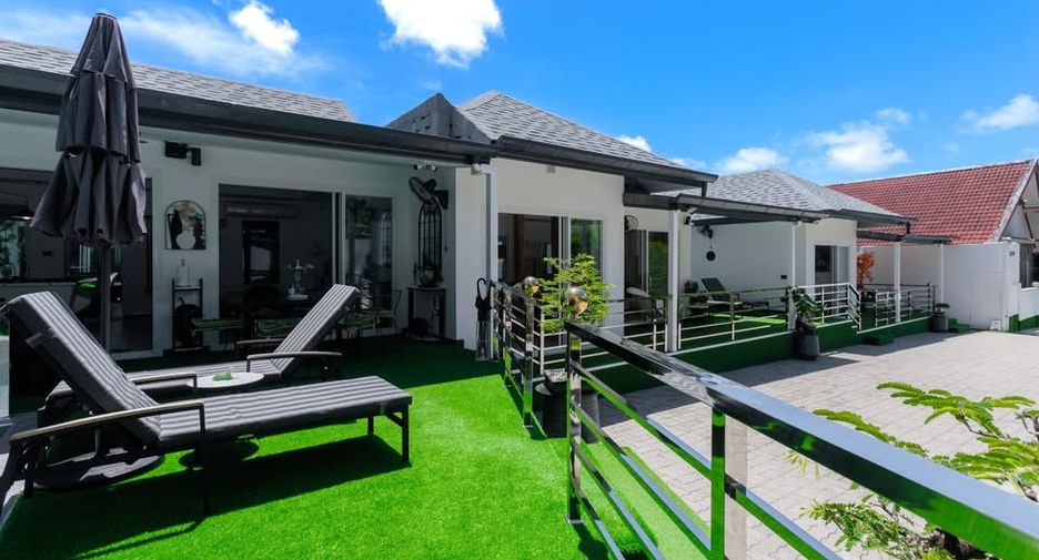 For rent and for sale 5 bedrooms villa in Mueang Phuket, Phuket