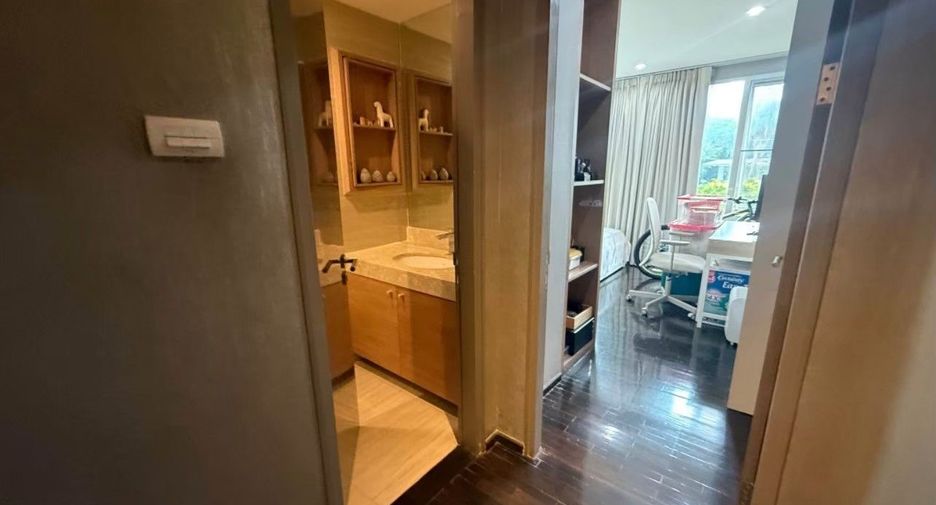 ขาย 2 ห้องนอน คอนโด ใน คลองเตย, กรุงเทพฯ