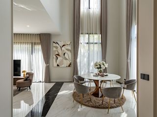 Casa en alquiler y en venta de 5 habitaciones en Saphan Sung, Bangkok