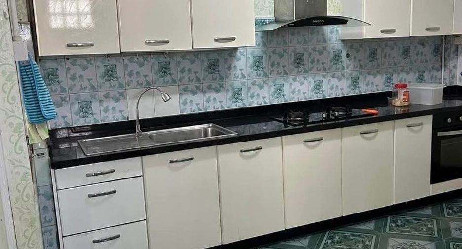 Casa en venta de 4 habitaciones en Sattahip, Chonburi