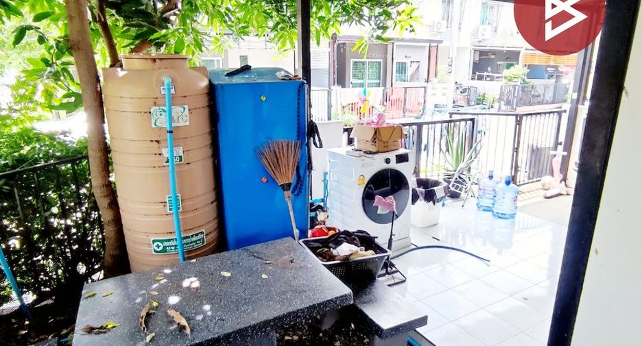 For sale 3 ベッドルーム townhouse in Khlong Luang, Pathum Thani