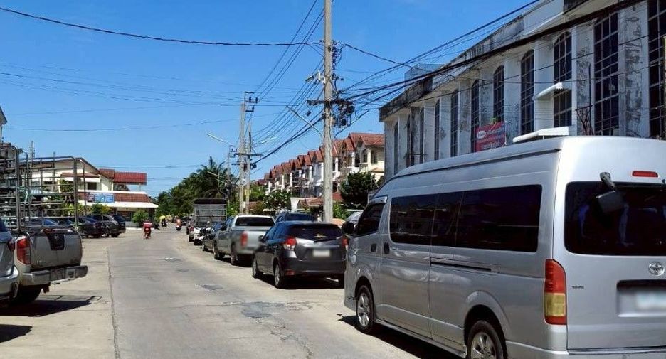 For sale 3 bedrooms townhouse in Mueang Nonthaburi, Nonthaburi
