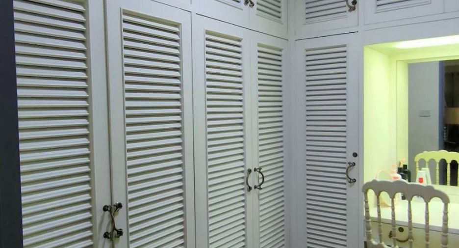 For sale 4 bedrooms house in Wang Thonglang, Bangkok
