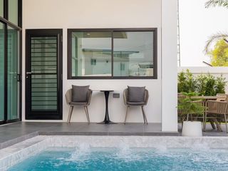Villa zum Kauf mit 5 Zimmer in Bang Lamung, Chonburi