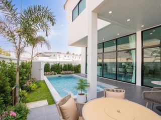 Villa zum Kauf mit 5 Zimmer in Bang Lamung, Chonburi