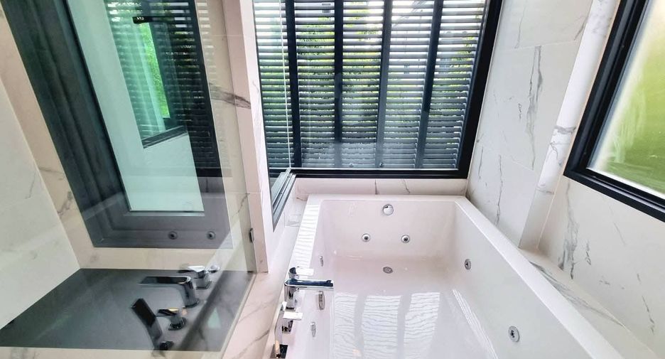 Haus zum Kauf mit 4 Zimmer in Prawet, Bangkok