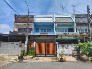 Casa adosada en venta de 2 habitaciones en Bueng Kum, Bangkok