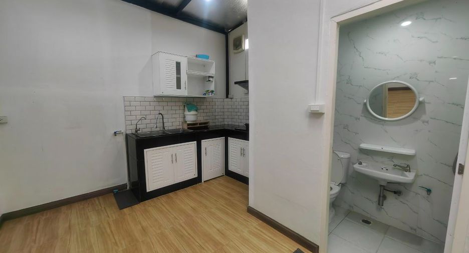 For sale 2 bedrooms townhouse in Bueng Kum, Bangkok