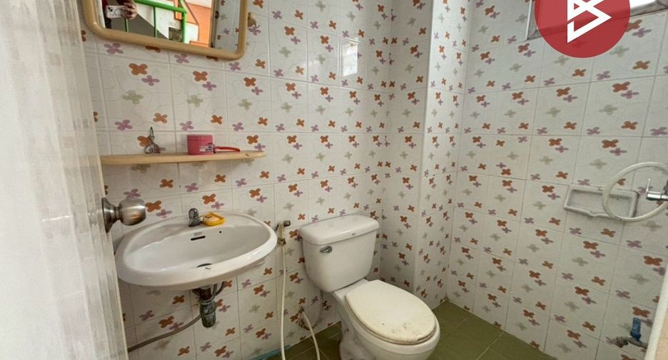 For sale 2 bedrooms retail Space in Mueang Rayong, Rayong
