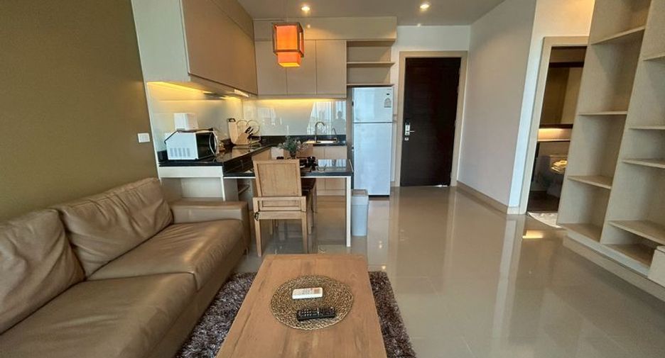 À louer 1 chambre condo à Si Racha, Chonburi