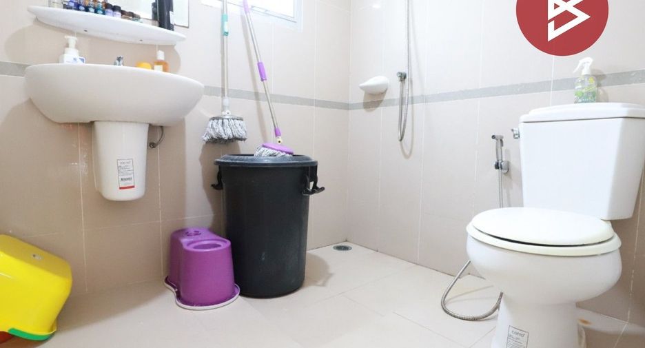 For sale 3 bedrooms house in Mueang Samut Prakan, Samut Prakan