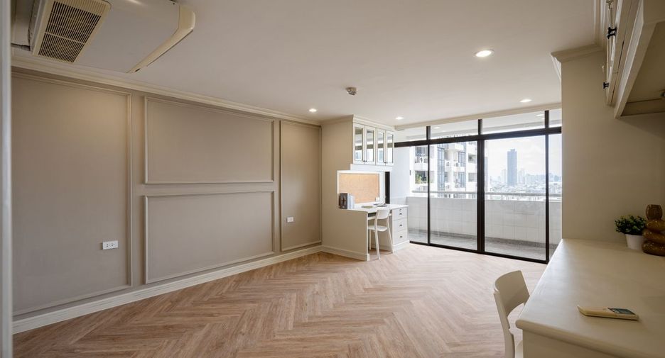 Wohnung zum Kauf mit 3 Zimmer in Watthana, Bangkok