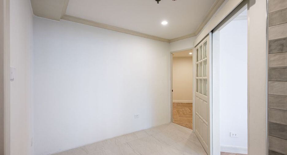 Wohnung zum Kauf mit 3 Zimmer in Watthana, Bangkok