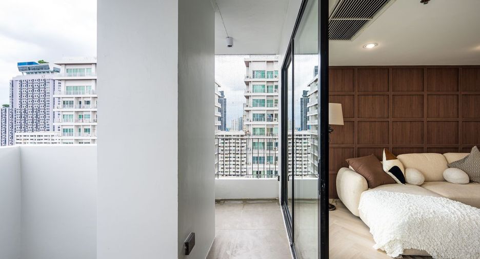 Wohnung zum Kauf mit 3 Zimmer in Watthana, Bangkok