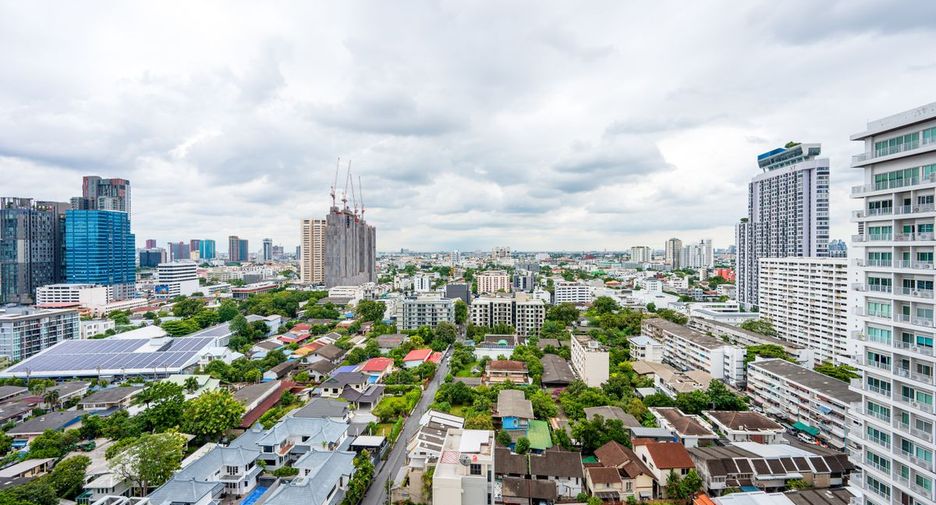 Wohnung zum Kauf mit 3 Zimmer in Watthana, Bangkok