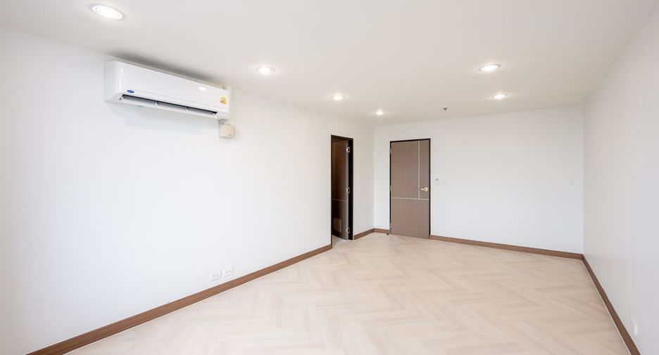 Wohnung zum Kauf mit 3 Zimmer in Watthana, Bangkok