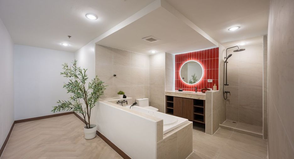 Wohnung zum Kauf mit 3 Zimmer in Watthana, Bangkok