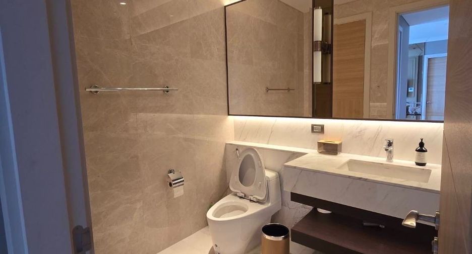 Wohnung zur Miete mit 2 Zimmer in Pathum Wan, Bangkok