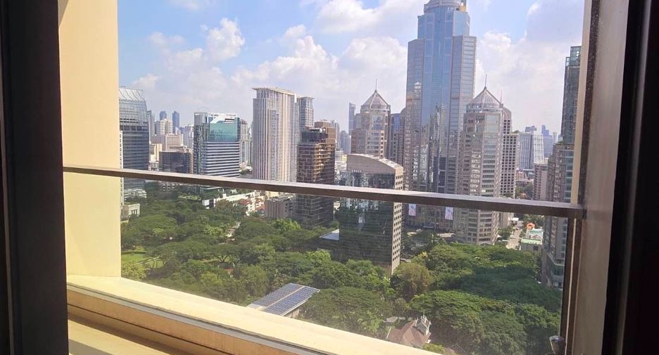 Wohnung zur Miete mit 2 Zimmer in Pathum Wan, Bangkok