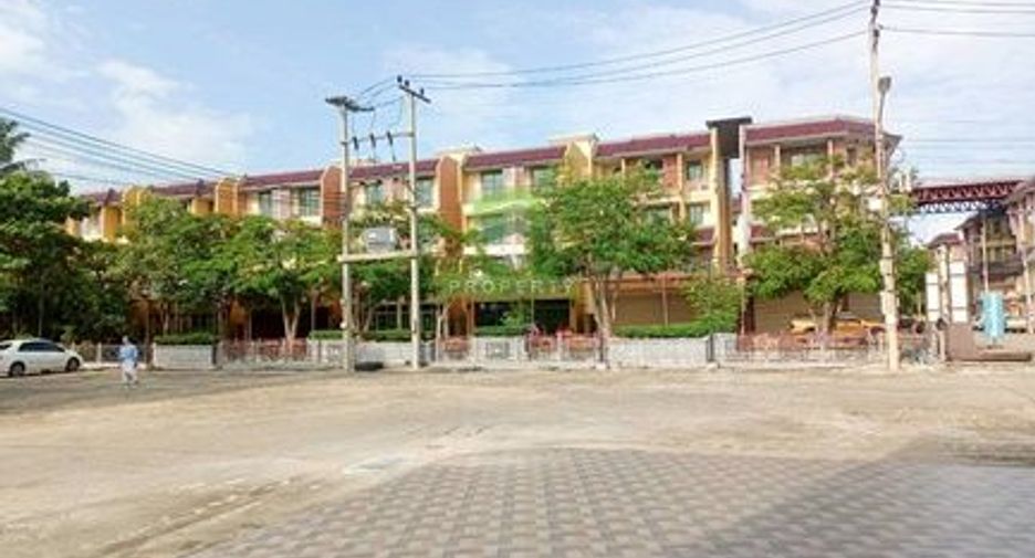 Local comercial en venta de 4 habitaciones en Phutthamonthon, Nakhon Pathom