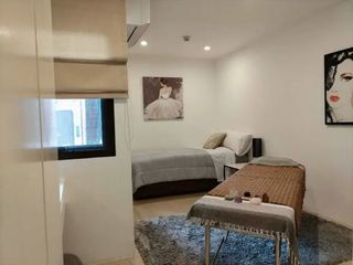 For sale 3 bedrooms condo in Watthana, Bangkok
