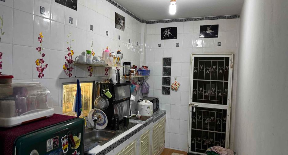Casa en venta de 3 habitaciones en Lat Krabang, Bangkok