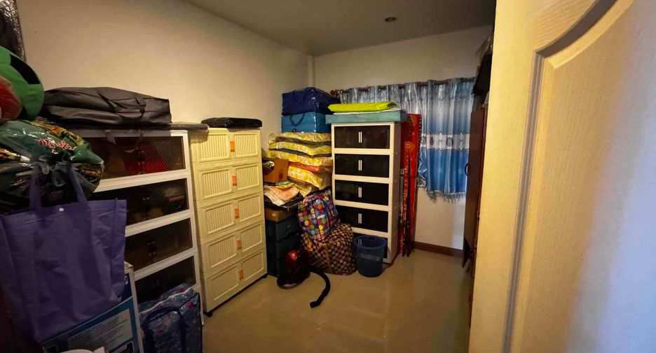 Casa en venta de 3 habitaciones en Lat Krabang, Bangkok