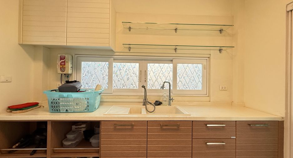 For sale 3 bedrooms house in San Sai, Chiang Mai